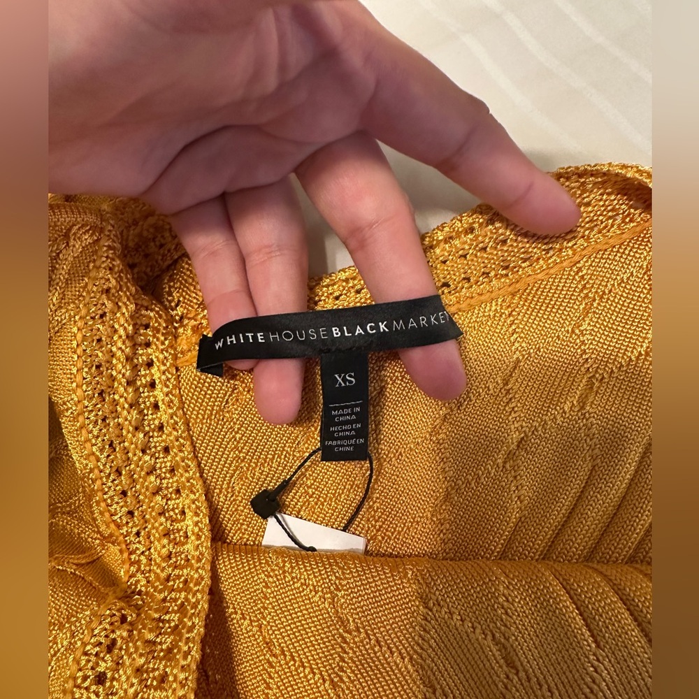 NWT White House Black Market V Neck Crochet Trim Tank in Marigold - Picture 5 of 10